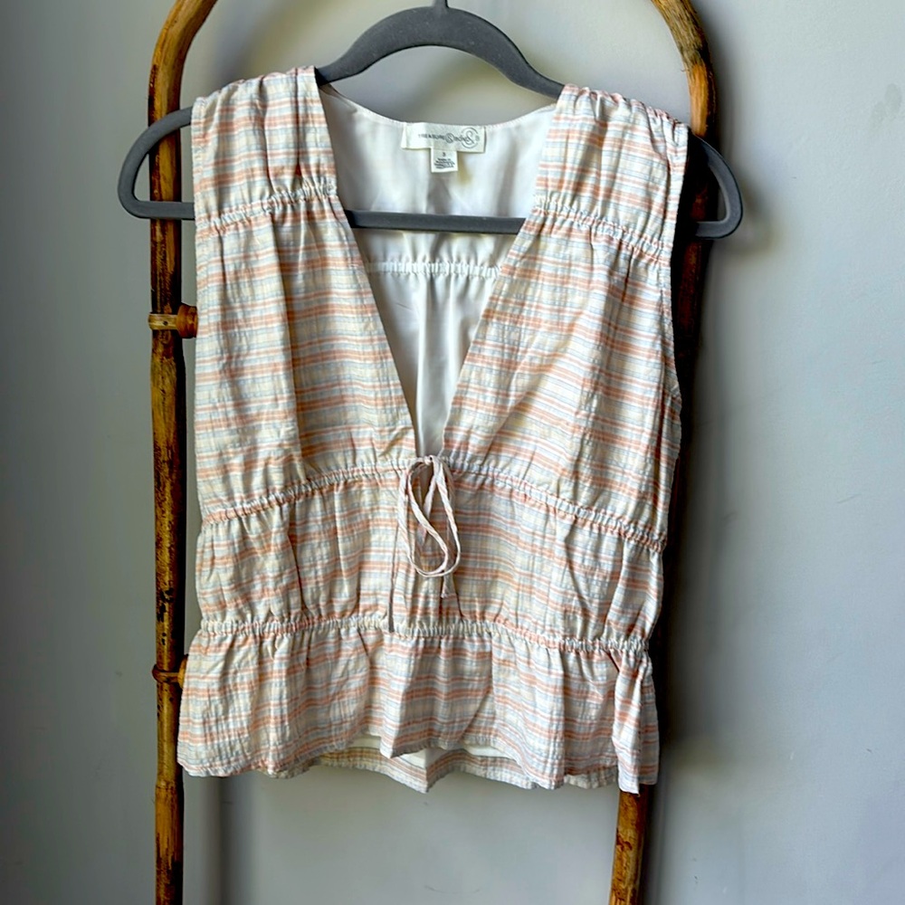 Treasure and bond sleeveless ties front top.